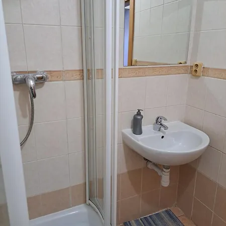 Jana Guest house