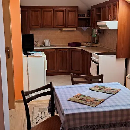 Jana Πανσιόν 3*